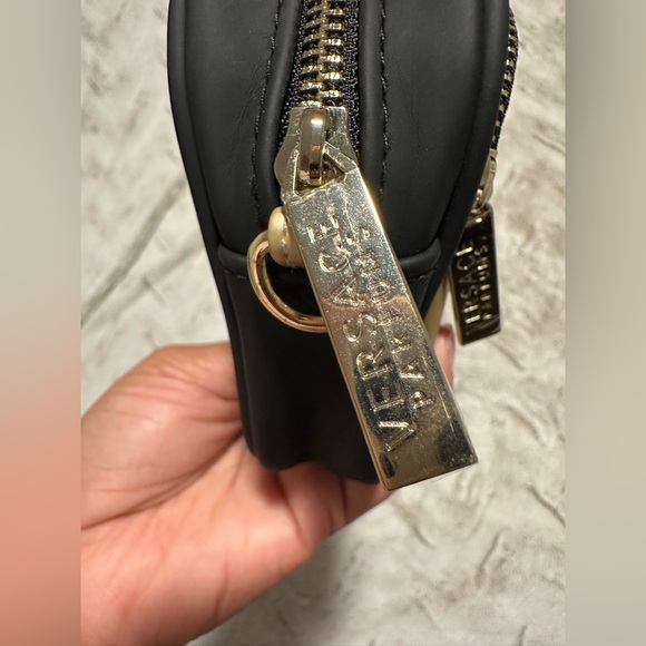 Versace Parfums Black and Gold Pouch Vanity Bag Gold Medusa Front Logo - Picture 4 of 16